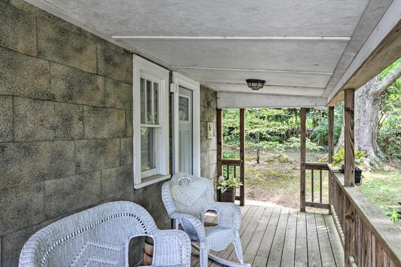 Enchanting Family House With Balcony Less Than 3 Mi To Wvu! มอร์แกนทาวน์ ภายนอก รูปภาพ